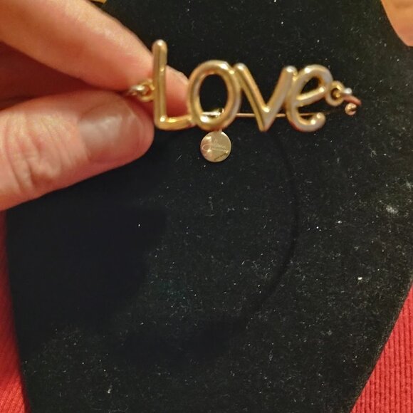 Jilzarah Jewelry - Openable "Love" bangle bracelet